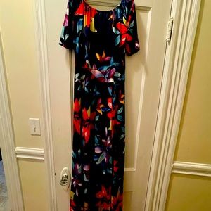 Off the shoulders colorful outdoor party perfect